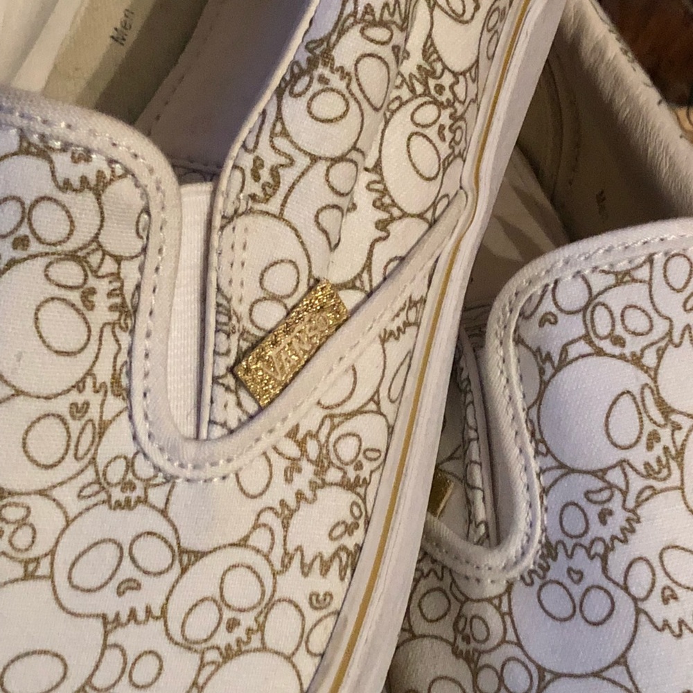 Takashi MURAKAMI Vans, Vans Pom
